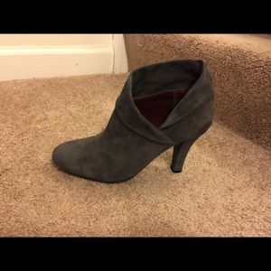 Enzo Gray Suede Heal Boots
